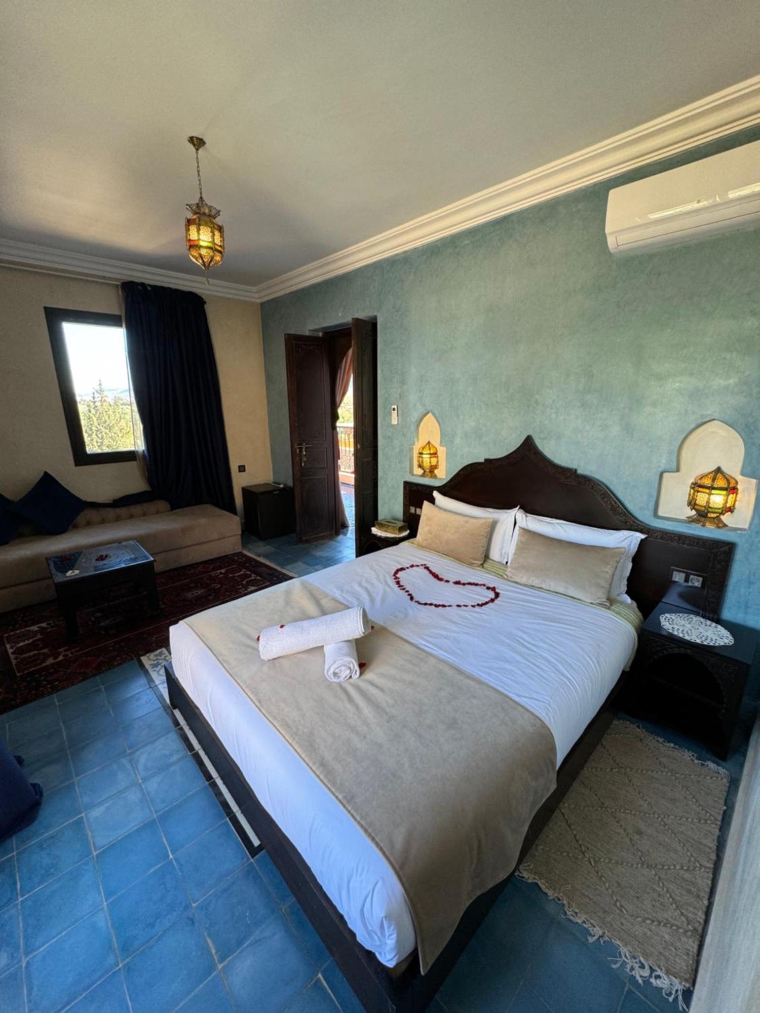 Riad Timskrine Timeskrine ภายนอก รูปภาพ